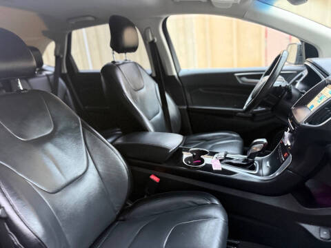 2017 Ford Edge Titanium