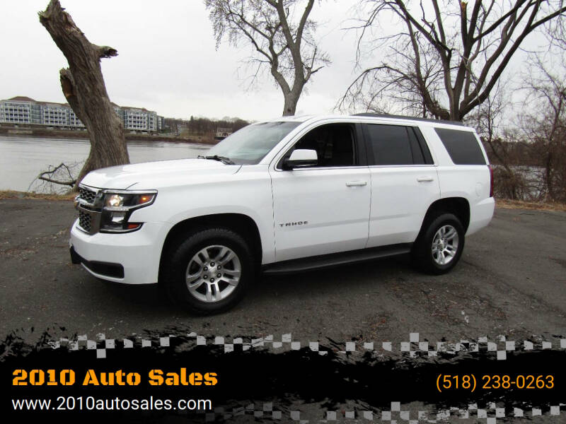 Chevrolet Tahoe's photo