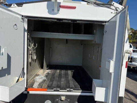 2012 Chevrolet Silverado 3500HD CC