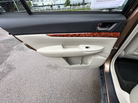 2012 Subaru Outback 2.5i Limited