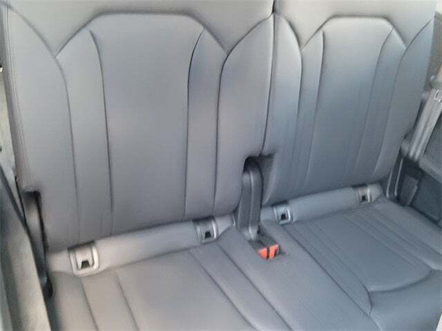 2023 Audi Q7 quattro Prestige 55 TFSI