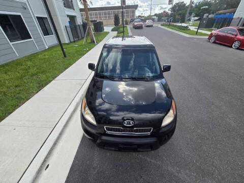 2011 Kia Soul +