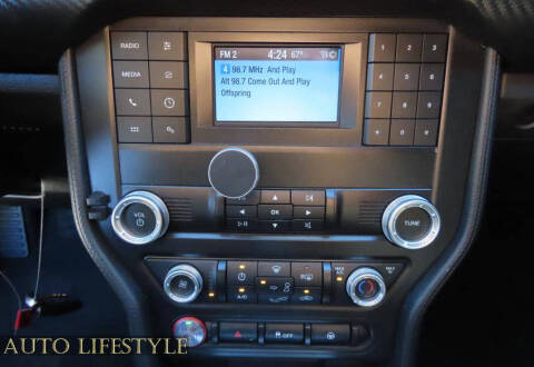 2022 Ford Mustang EcoBoost