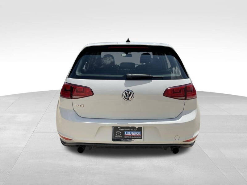 2016 Volkswagen Golf GTI SE