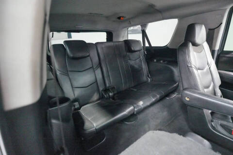 2018 Cadillac Escalade ESV Luxury