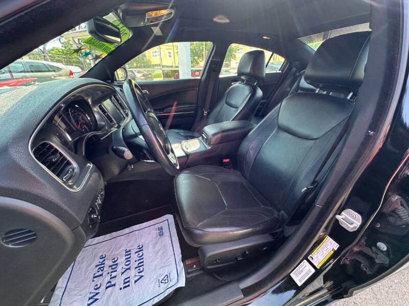 2013 Dodge Charger SXT Plus