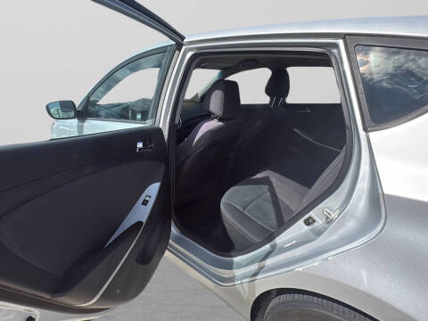 2013 Hyundai Accent SE