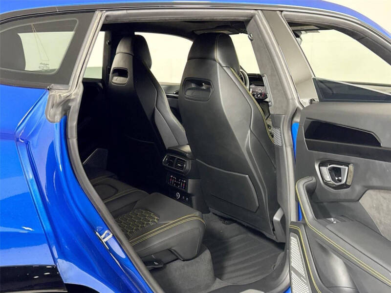 2022 Lamborghini Urus