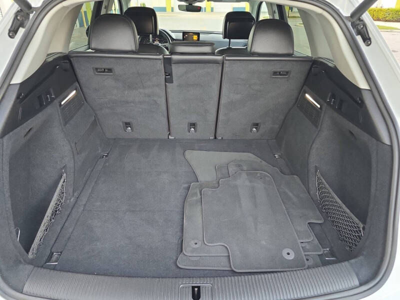 2019 Audi Q5 quattro Premium 45 TFSI