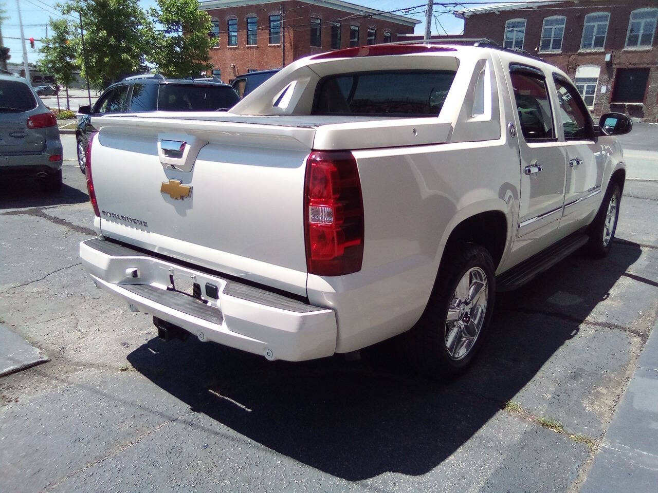 2013 Chevrolet Avalanche for sale at Pinnacle Auto Sales in New Bedford, MA