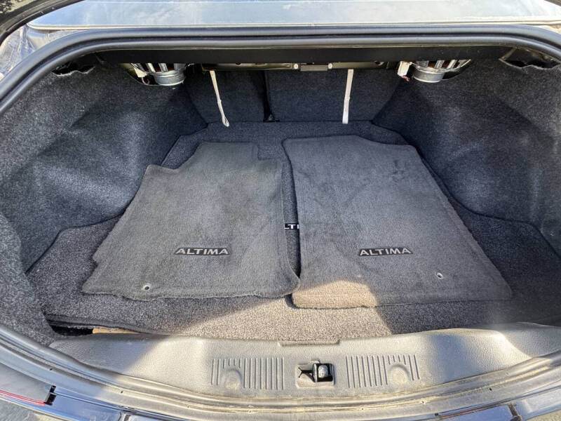 2010 Nissan Altima 3.5 SR