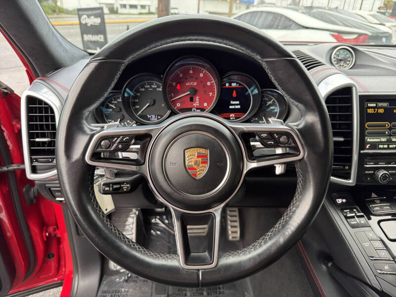 2016 Porsche Cayenne GTS