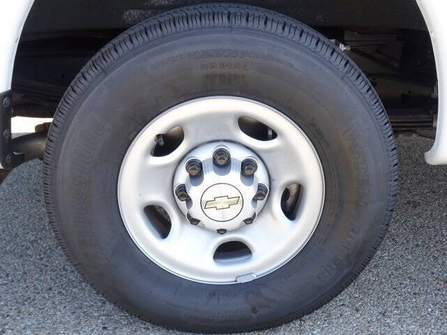 2024 Chevrolet Express LS 3500