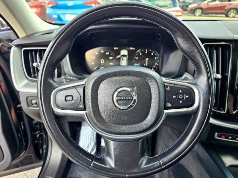 2018 Volvo XC60 T6 Momentum