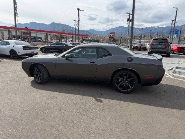 2022 Dodge Challenger SXT