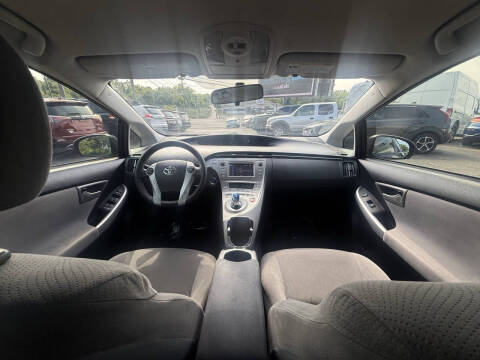 2013 Toyota Prius Two