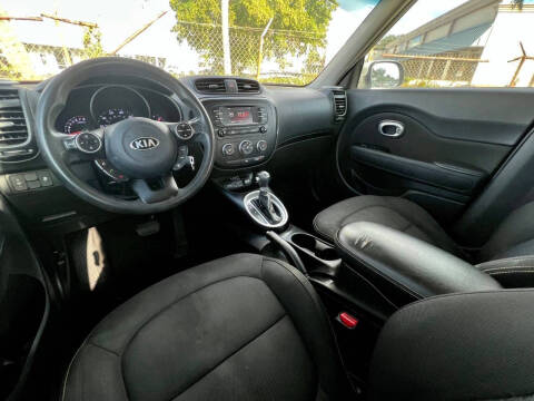 2015 Kia Soul +