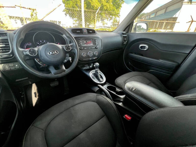 2015 Kia Soul +