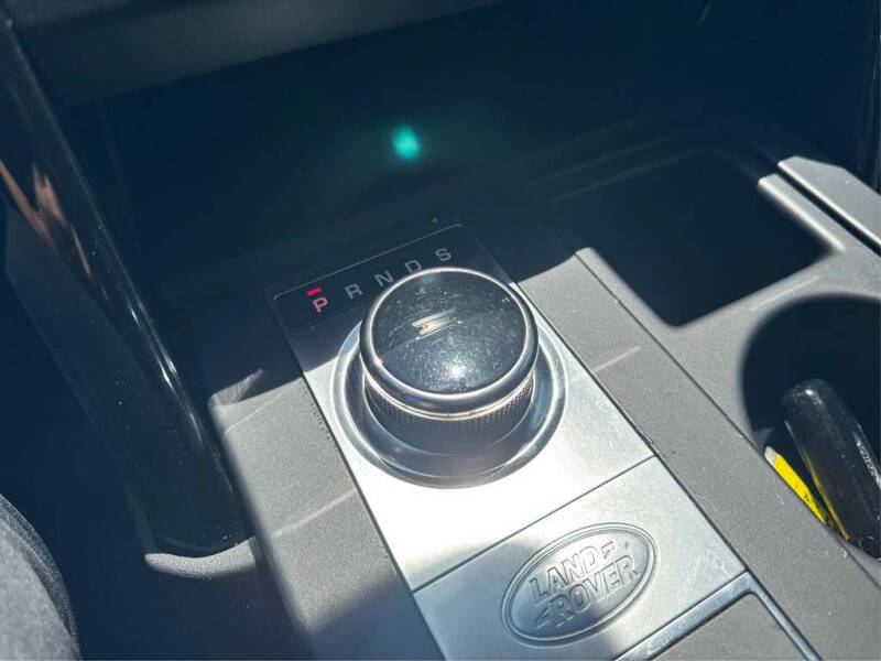 2017 Land Rover Discovery SE