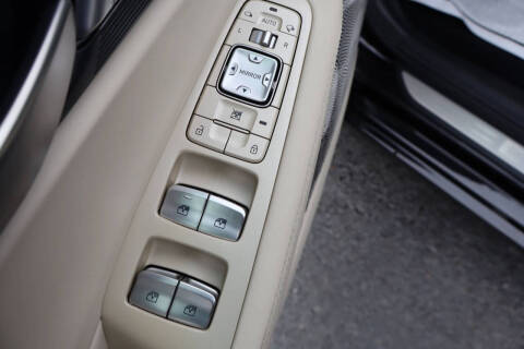 2019 Genesis G90