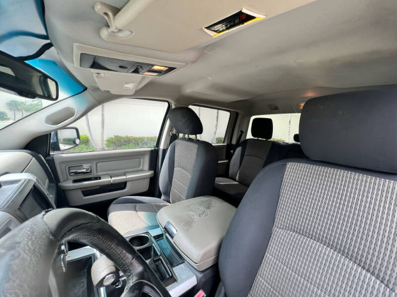 2012 RAM 1500 SLT