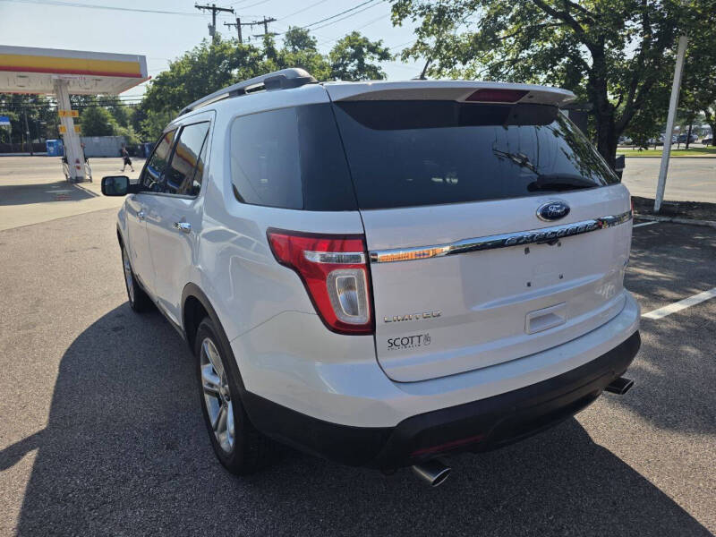 2011 Ford Explorer Limited