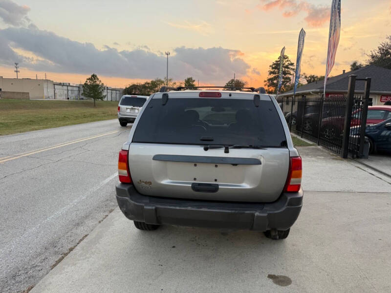 2002 Jeep Grand Cherokee Laredo