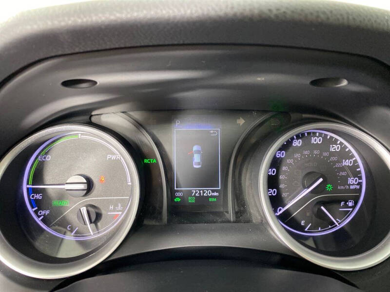 2024 Toyota Camry Hybrid LE