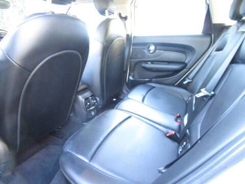 2017 MINI Clubman Cooper