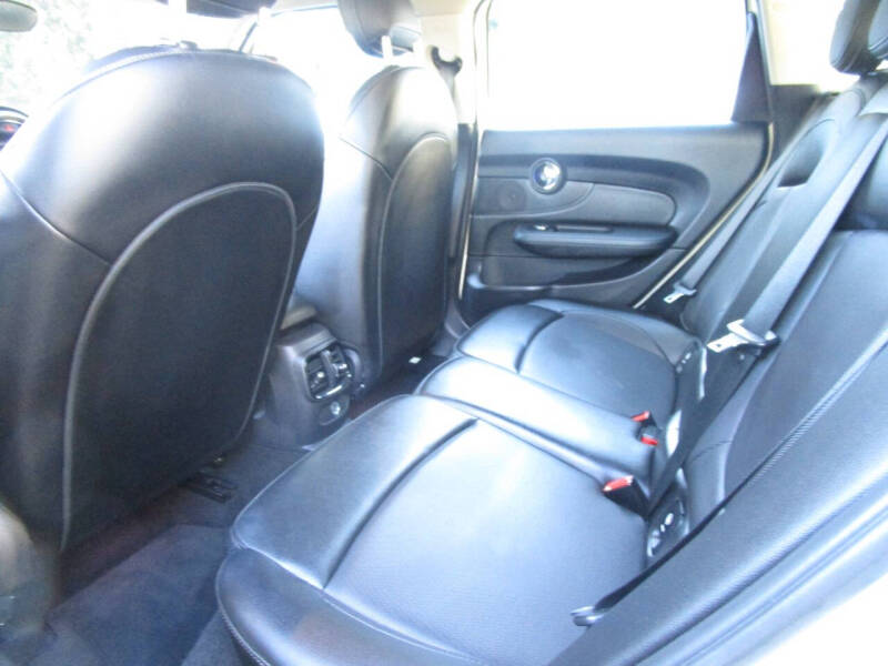 2017 MINI Clubman Cooper