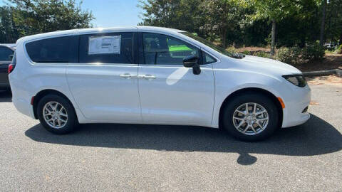 2026 Chrysler Voyager LX