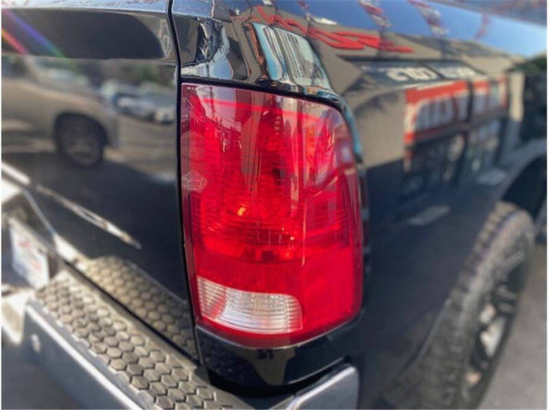 2020 RAM 1500 Classic SLT