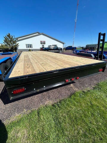 2026 Apple 8.3 ft W X 24 ft L