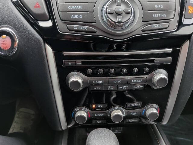 2020 Nissan Pathfinder S