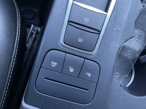 2021 Ford Escape Hybrid Titanium