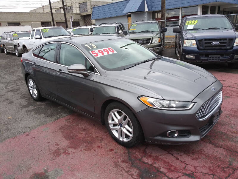 2013 Ford Fusion SE