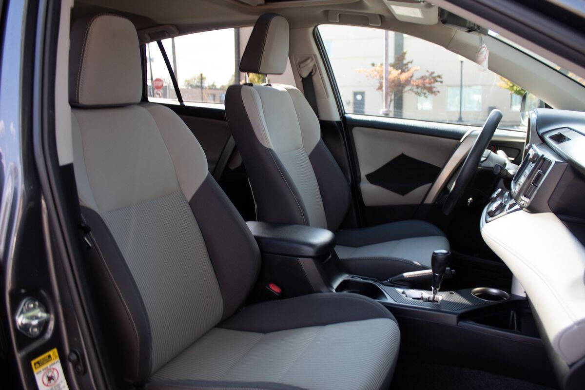 2015 Toyota RAV4 for sale at Vrbo Motors in Linden, NJ