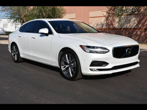 2017 Volvo S90 T5 Momentum