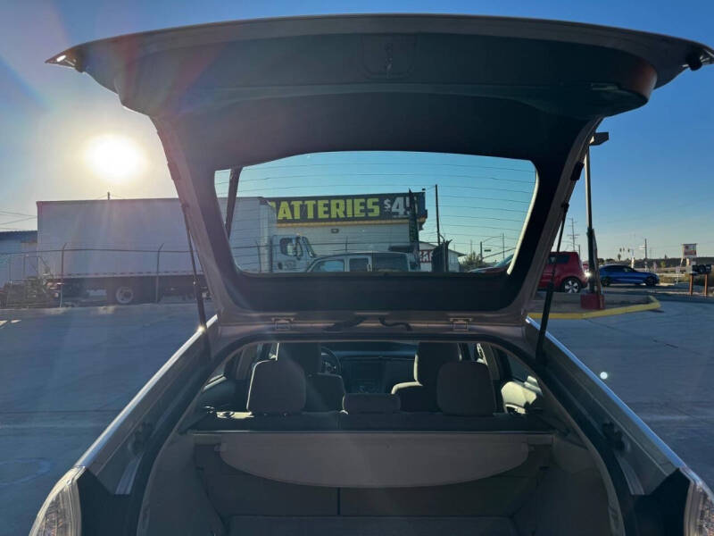 2011 Toyota Prius Two