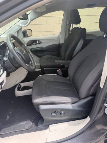 2017 Chrysler Pacifica Touring
