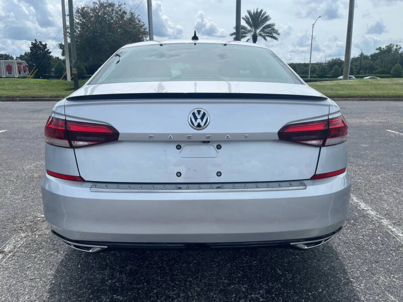 2020 Volkswagen Passat R-Line