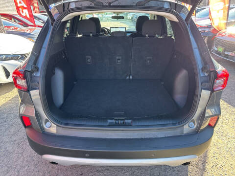 2024 Ford Escape Active