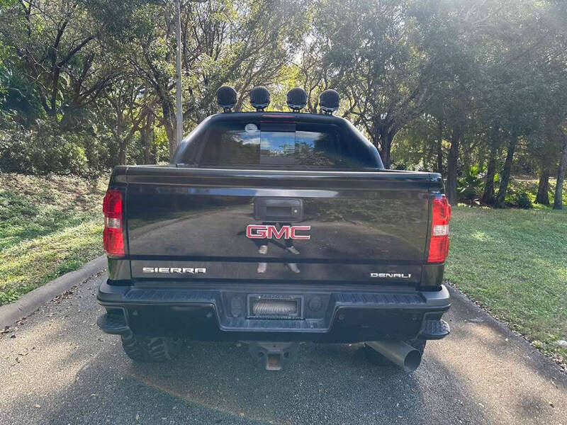 2017 GMC Sierra 2500HD Denali