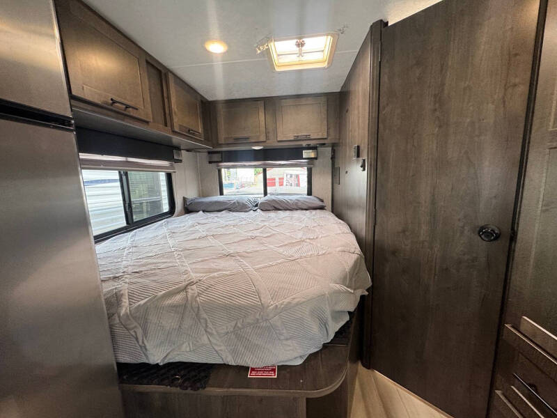 2021 Ford E-Series