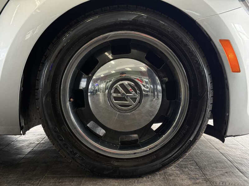 2012 Volkswagen Beetle