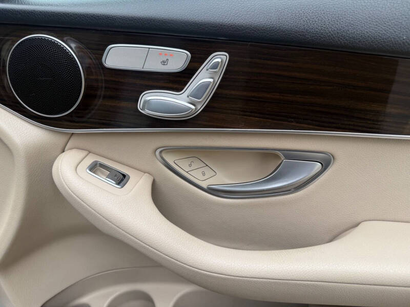 2017 Mercedes-Benz GLC GLC 300 4MATIC