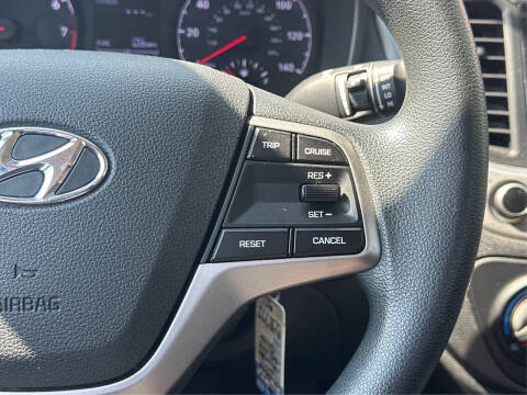 2019 Hyundai Accent SE