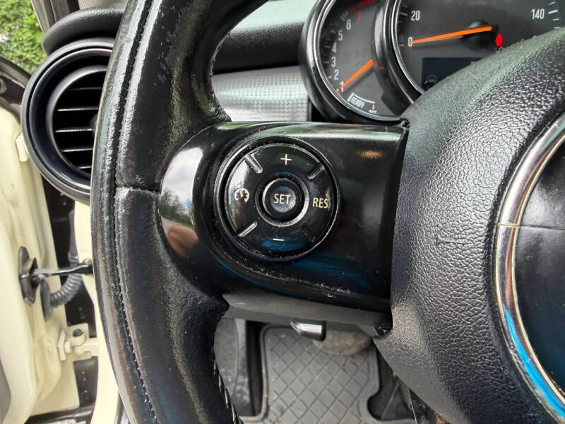 2015 MINI Hardtop 4 Door Cooper