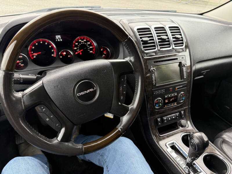 2011 GMC Acadia Denali