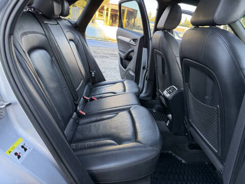 2015 Audi Q3 2.0T quattro Prestige